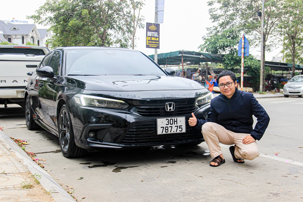 Chiếc xe của anh Hiếu là Honda Civic 2022 bản G, động cơ 1.5L tăng áp. Chiếc xe của anh Hiếu là Honda Civic 2022 bản G, động cơ 1.5L tăng áp.