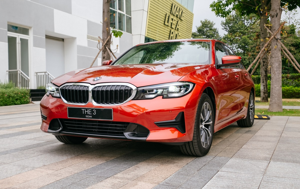 Xe BMW được giảm giá hàng loạt, 3-Series bản thấp rẻ hơn cả Toyota Camry bản cao Xe BMW được giảm giá hàng loạt, 3-Series bản thấp rẻ hơn cả Toyota Camry bản cao