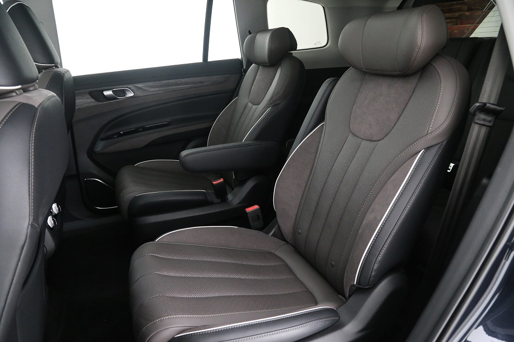 2 ghế giữa của Ford Equator 2023 2 ghế giữa của Ford Equator 2023