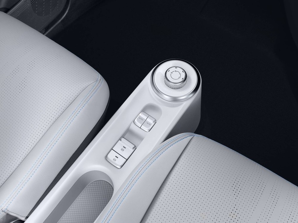 Núm xoay chuyển số và phanh tay điện tử của Wuling Air EV Núm xoay chuyển số và phanh tay điện tử của Wuling Air EV