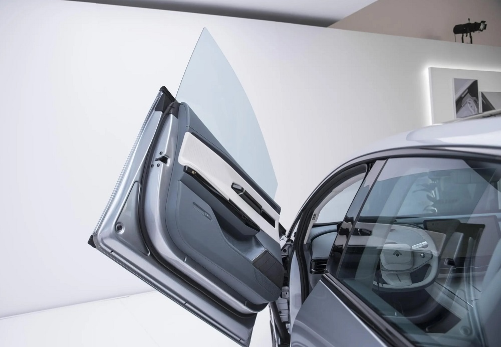 Cửa trước của GAC Aion Hyper GT