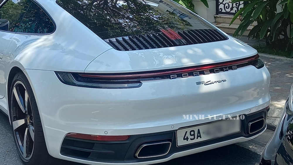 Porsche 911 Carrera được cho ra biển số của tỉnh L&acirc;m Đồng
