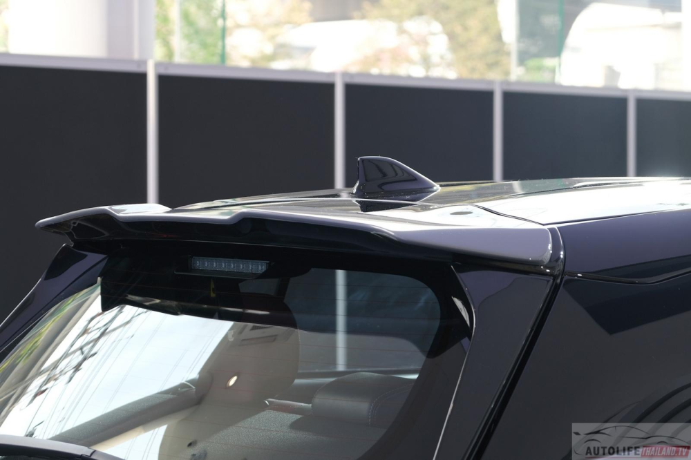 Anten vây cá của Toyota Yaris 1.2 Premium S CVT 2023