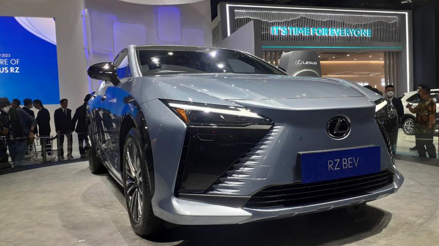 Lexus RZ chưa được công bố giá và thời điểm bán tại Indonesia Lexus RZ chưa được công bố giá và thời điểm bán tại Indonesia