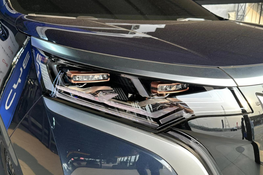Đèn pha LED của BYD Denza D9 EV Đèn pha LED của BYD Denza D9 EV