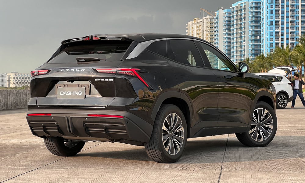 Thiết kế ph&iacute;a sau của Jetour Dashing kh&aacute; giống Lexus NX
