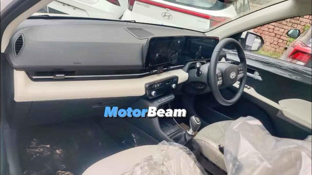 Hyundai Accent 2023 lần đầu tiên lộ hình ảnh bằng xương, bằng thịt của nội thất