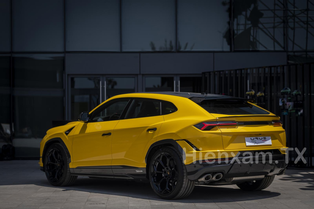 Trọng lượng của Lamborghini Urus Performante giảm đáng kể