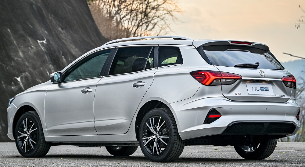MG ES 2023 là xe station wagon