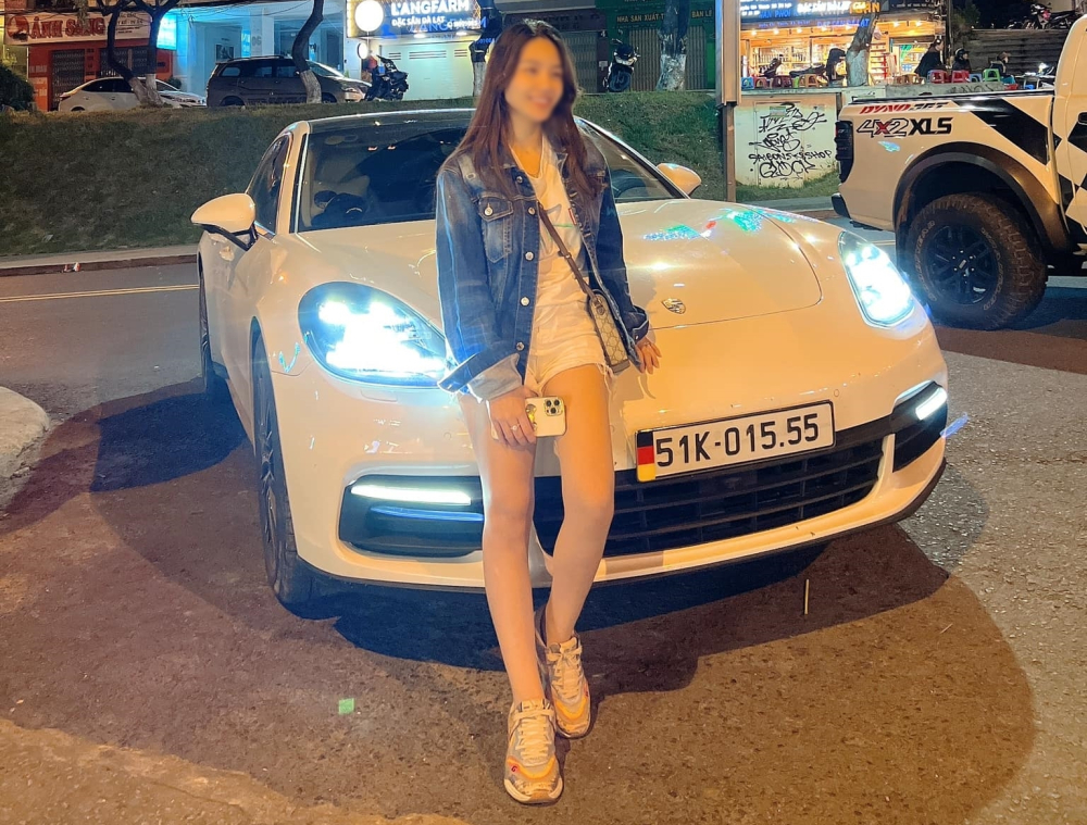 Chiếc xe Porsche Panamera trước khi gặp nạn