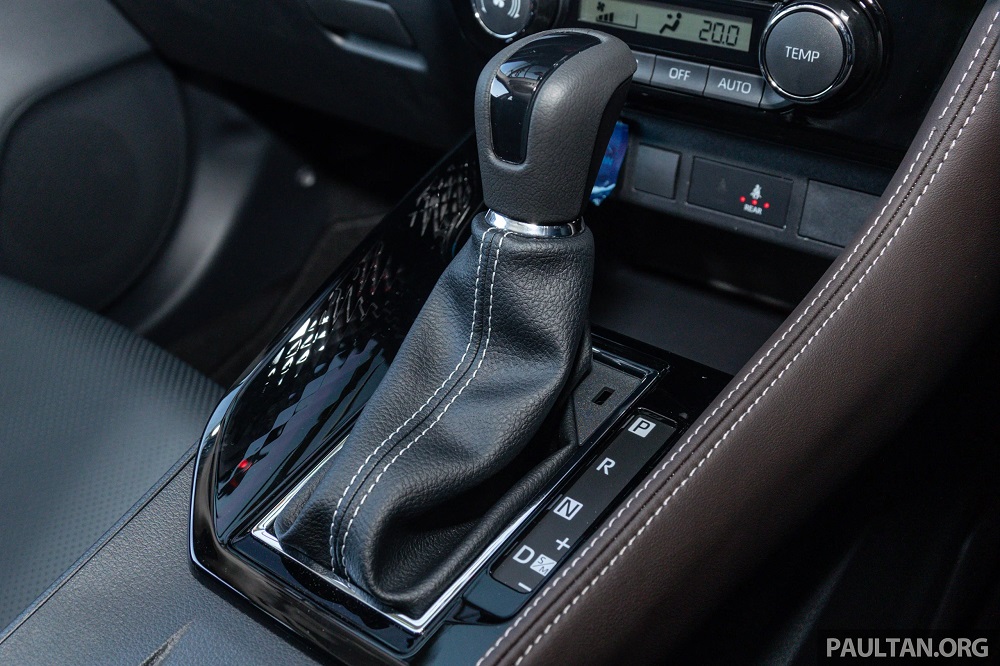 Cần số của Toyota Vios 2023 Cần số của Toyota Vios 2023