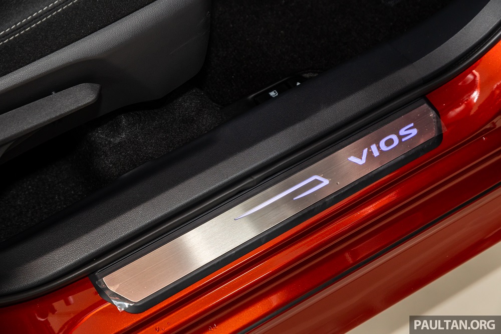Ốp bậc cửa của Toyota Vios 2023 Ốp bậc cửa của Toyota Vios 2023