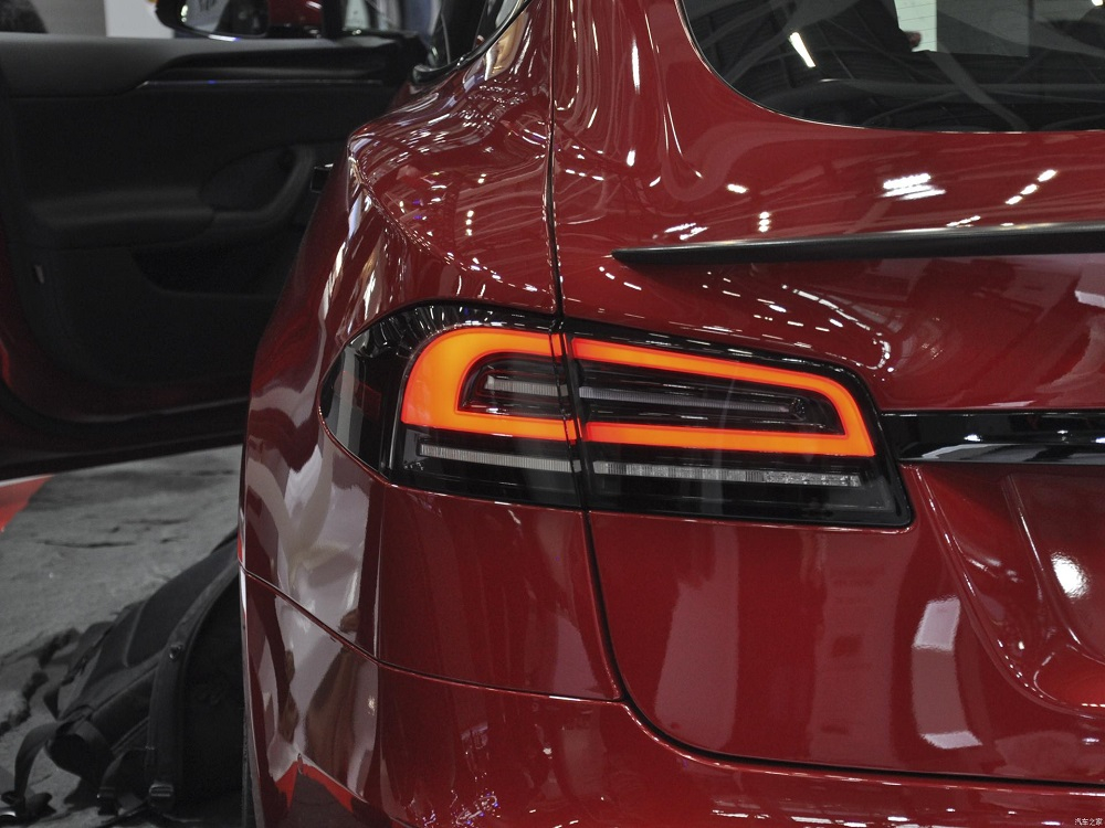 Tesla Model S 2023 c&oacute; bản Plaid si&ecirc;u nhanh v&agrave; mạnh