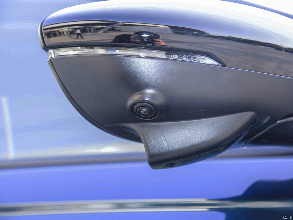 Honda Accord e:PHEV 2023 c&oacute; camera cập lề