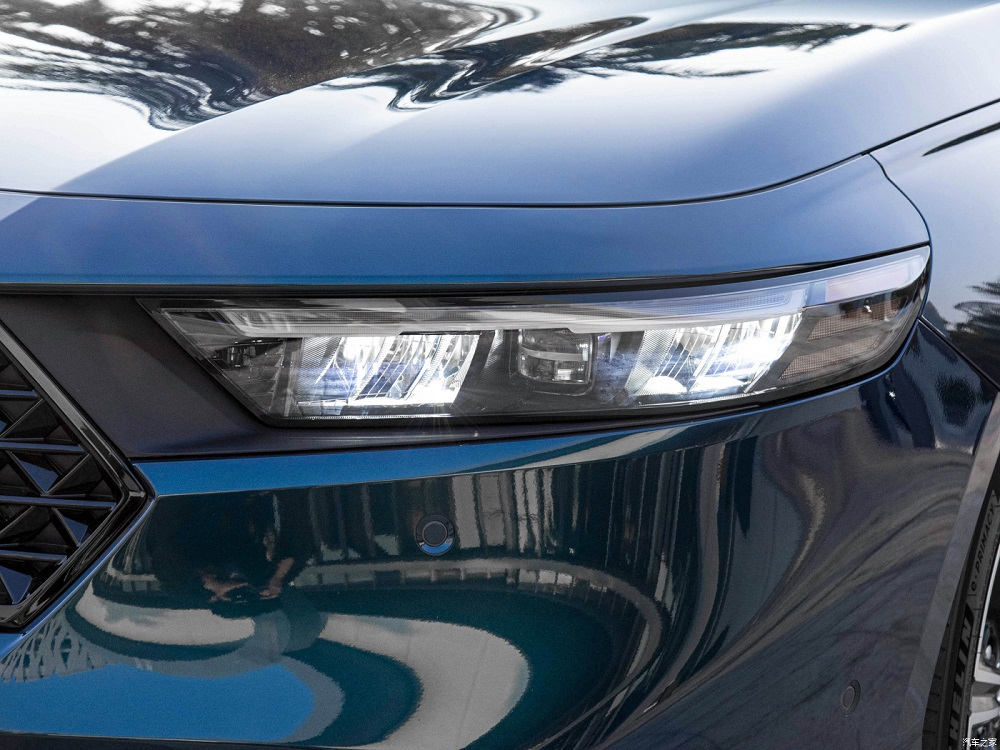Honda Accord e:PHEV 2023 chưa c&oacute; gi&aacute; b&aacute;n