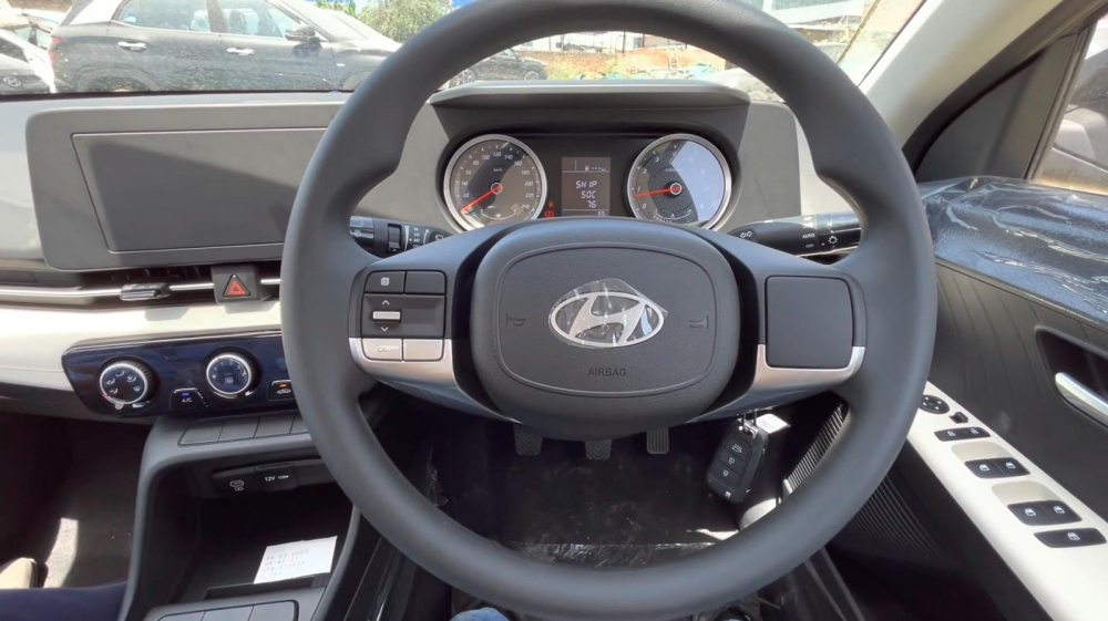 Vô lăng của Hyundai Accent EX 2023 Vô lăng của Hyundai Accent EX 2023