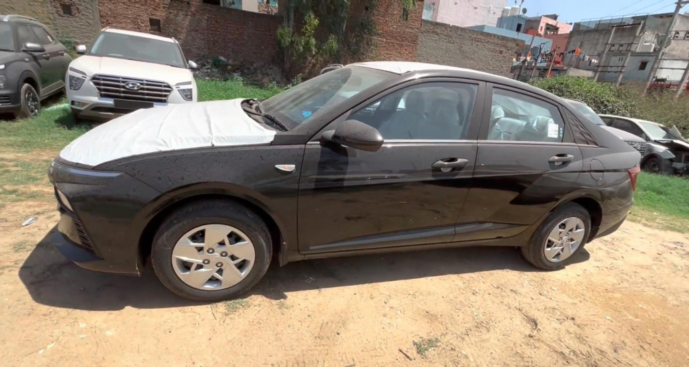 Hyundai Accent EX 2023 dùng vành thép 15 inch Hyundai Accent EX 2023 dùng vành thép 15 inch