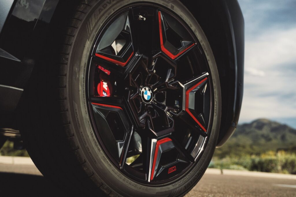 Vành 22 inch của BMW XM Label Red 2023 Vành 22 inch của BMW XM Label Red 2023