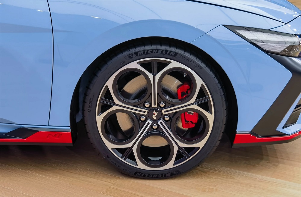 Vành la-zăng 19 inch mới của Hyundai Elantra N 2024