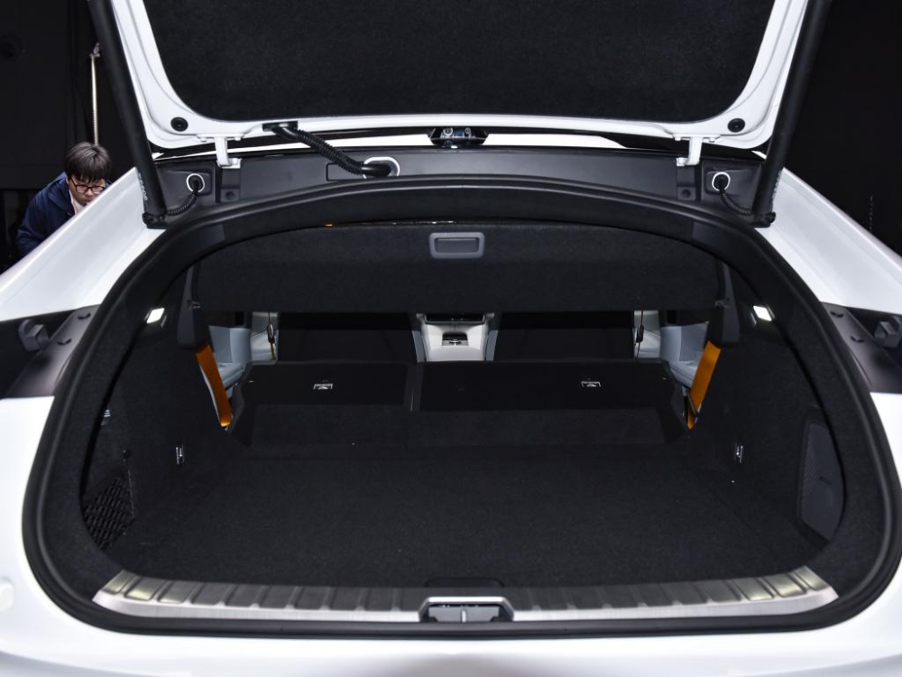 Cốp sau của Polestar 4 2024 Cốp sau của Polestar 4 2024