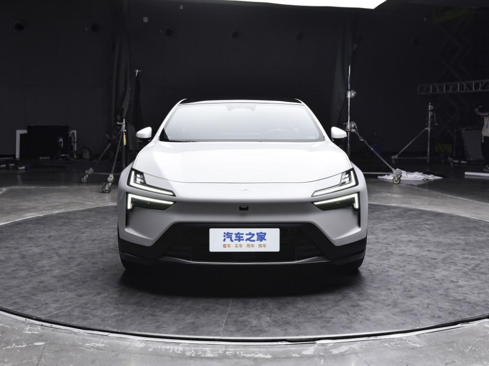 Polestar 4 2024 dùng pin 102 kWh Polestar 4 2024 dùng pin 102 kWh