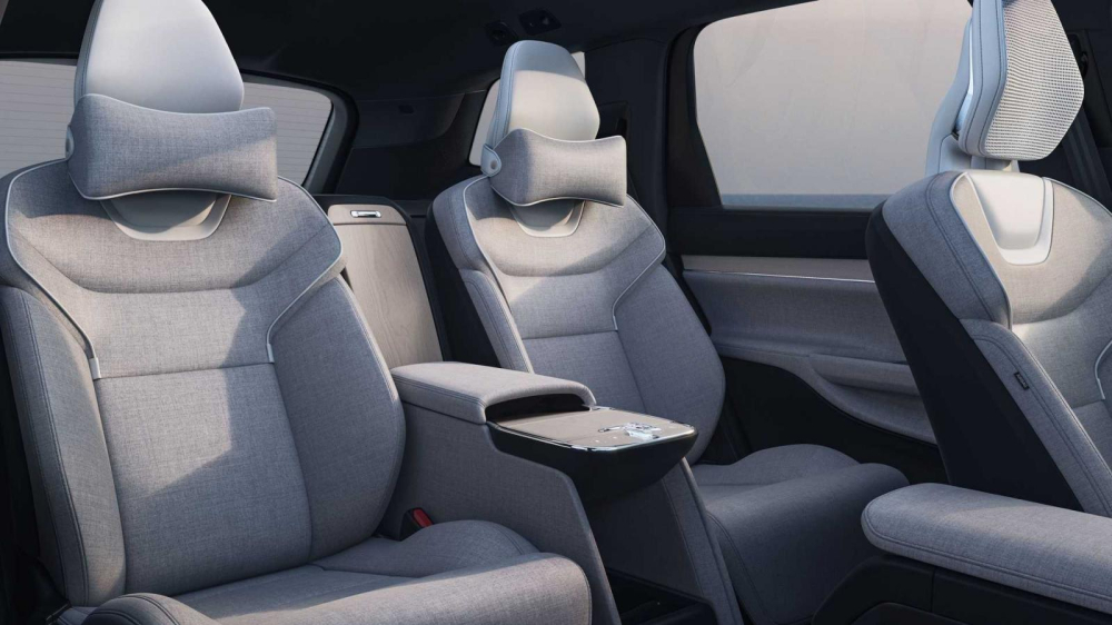 Nội thất bọc nỉ pha len của Volvo EX90 Excellence 2023