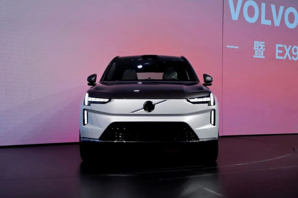 Volvo EX90 Excellence 2023 có cảm biến Luminar LiDAR