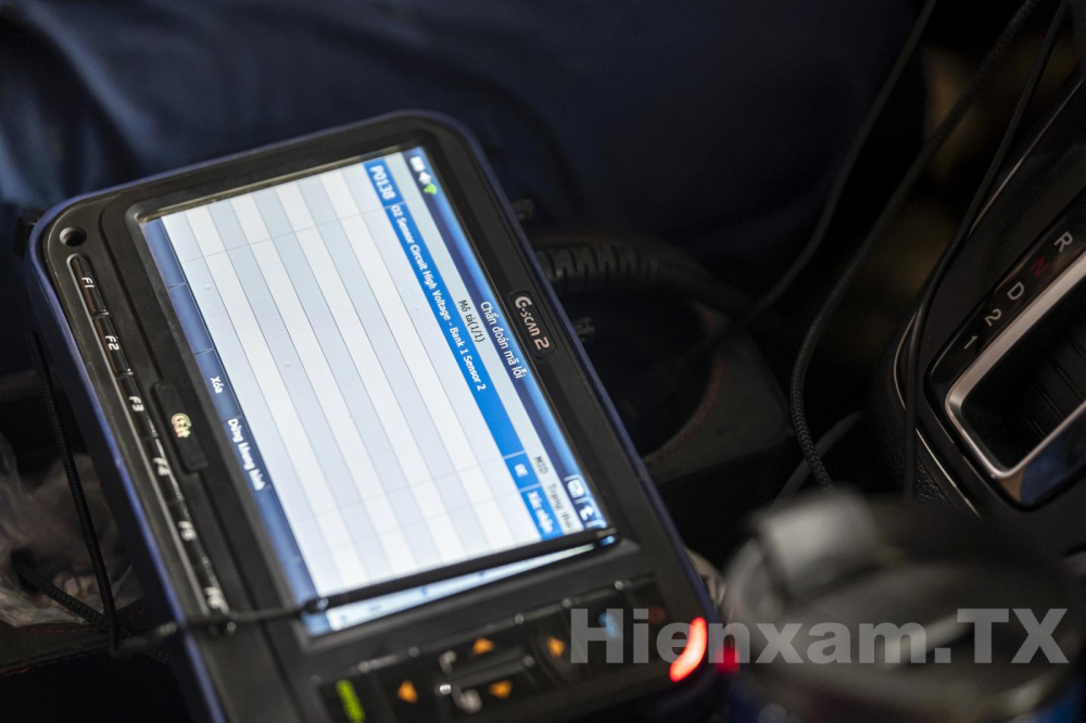 M&aacute;y đọc lỗi chuy&ecirc;n dụng sẽ gi&uacute;p x&aacute;c định được lỗi ở cảm biến oxy.