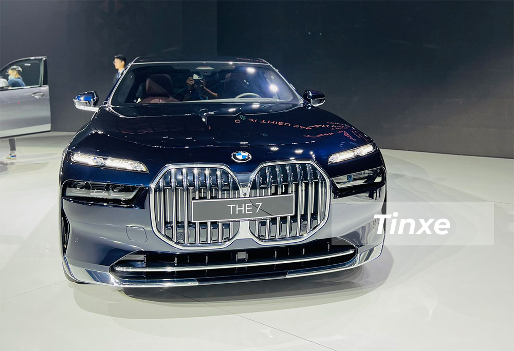 Cận cảnh đầu xe của BMW 7-Series 2023
