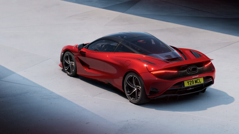 Trên cửa của McLaren 750S có khe hút gió Trên cửa của McLaren 750S có khe hút gió