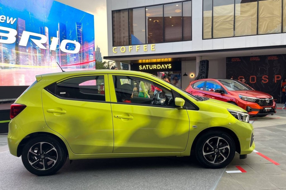 Honda Brio 2023 c&oacute; trang bị an to&agrave;n &iacute;t hơn Toyota Wigo mới