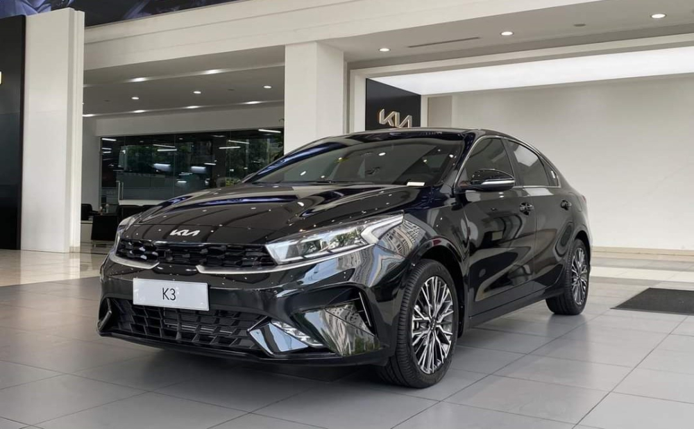 Kia K3 nhận ưu đãi đến 80 triệu đồng, quyết giành lại thế thượng phong trước đối thủ Mazda3 Kia K3 nhận ưu đãi đến 80 triệu đồng, quyết giành lại thế thượng phong trước đối thủ Mazda3