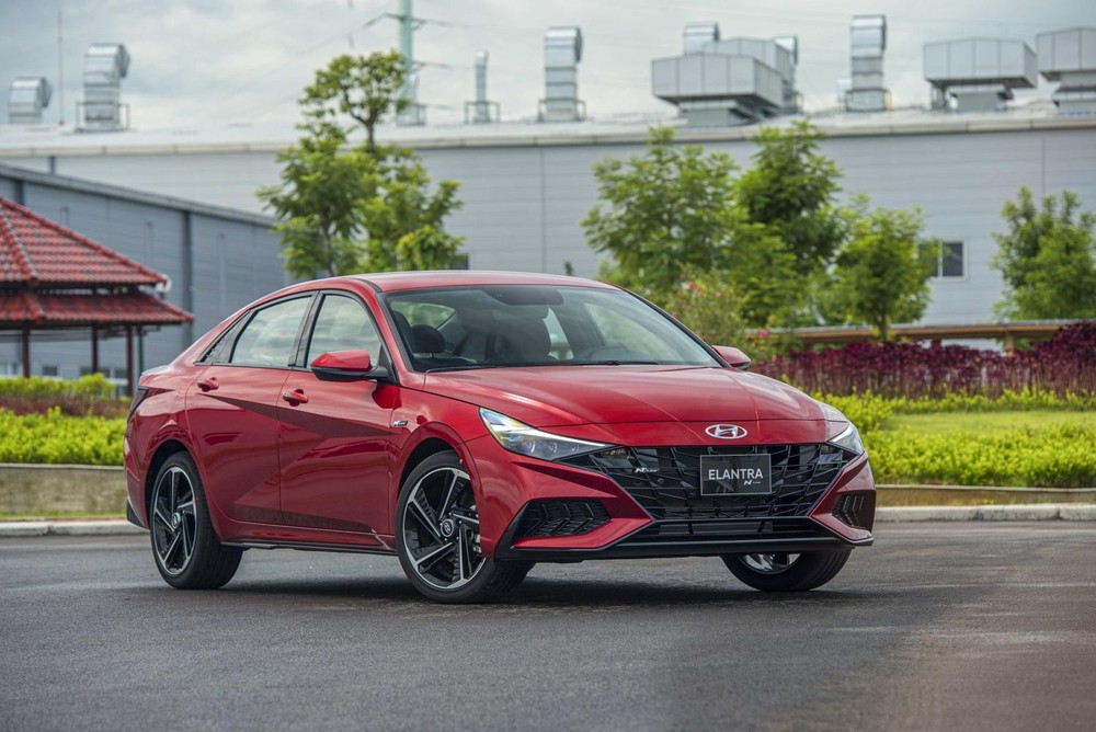 Hyundai Elantra N-line đang b&aacute;n tại Việt Nam