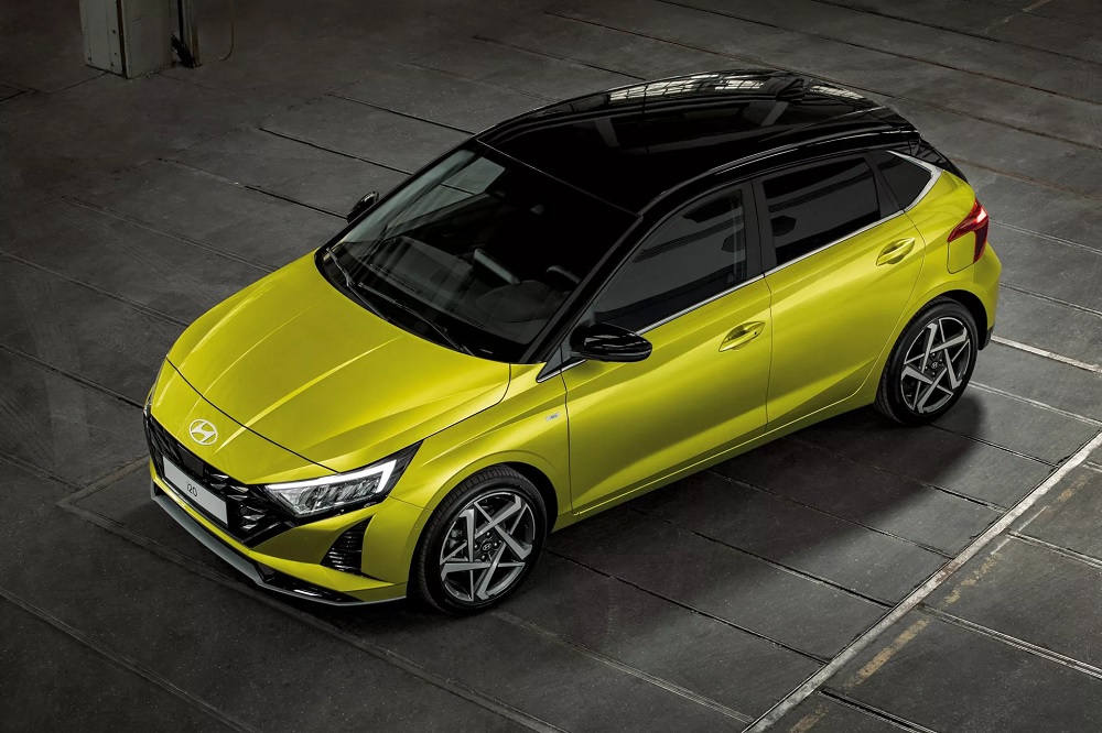Hyundai i20 2024 màu vàng chanh phối với nóc đen thời trang Hyundai i20 2024 màu vàng chanh phối với nóc đen thời trang