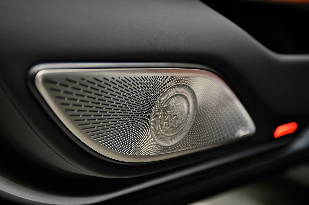 Mercedes-Maybach S580e 2024 dùng loa Burmester
