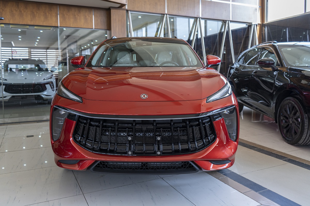 Dongfeng Forthing T5 EVO có thiết kế đầu xe như Maserati Dongfeng Forthing T5 EVO có thiết kế đầu xe như Maserati