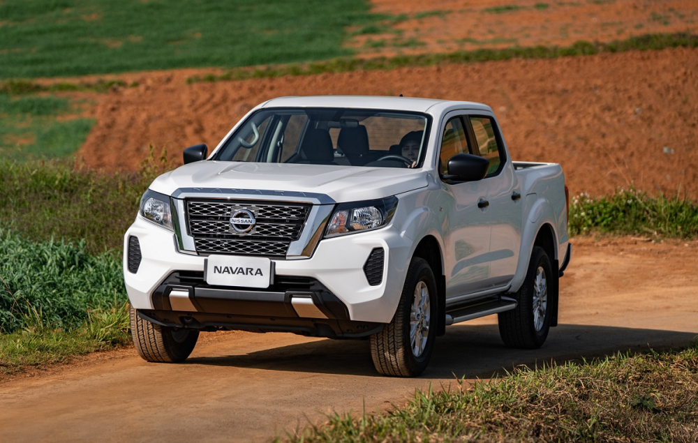 Xe bán tải Nissan Navara nhận ưu đãi 80 - 120 triệu đồng, cạnh tranh với Ford Ranger