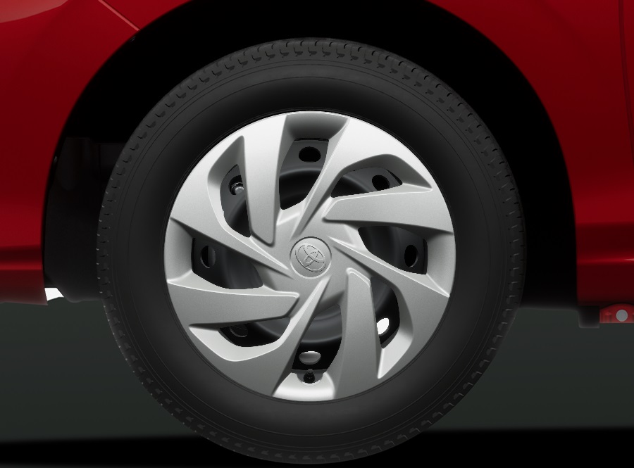 V&agrave;nh th&eacute;p 14 inch với ốp m&acirc;m m&agrave;u bạc của Toyota Wigo 2023 bản E MT