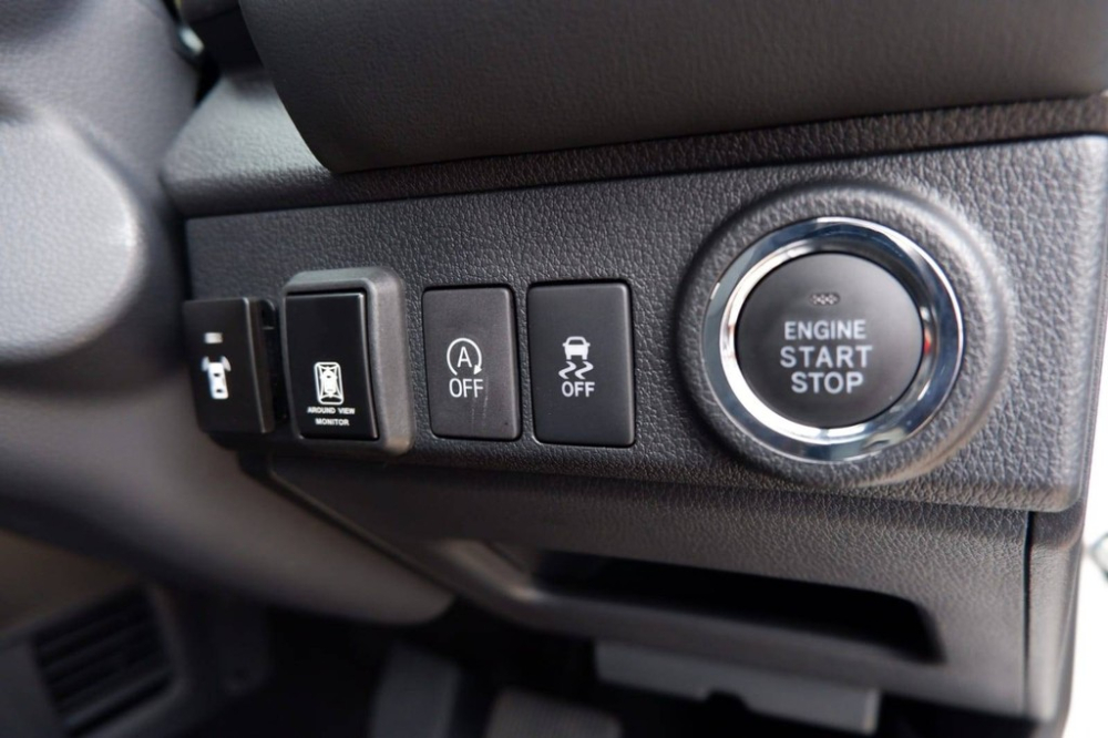 Nút bấm khởi động máy của Daihatsu Terios 2023 Nút bấm khởi động máy của Daihatsu Terios 2023