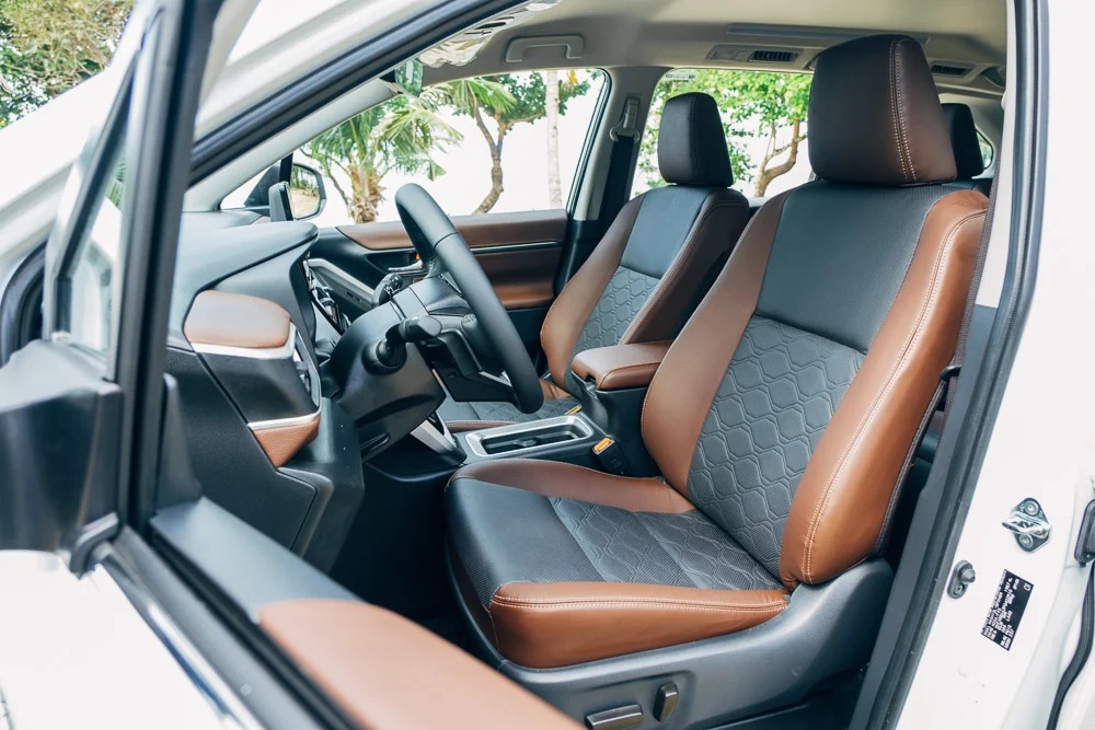 H&agrave;ng ghế trước của Toyota Zenix 2023 ở Philippines