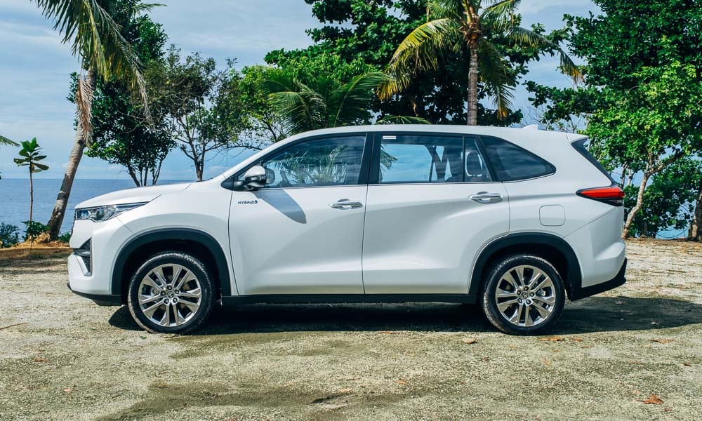 Toyota Zenix 2023 ở Philippines tăng k&iacute;ch thước so với thế hệ cũ