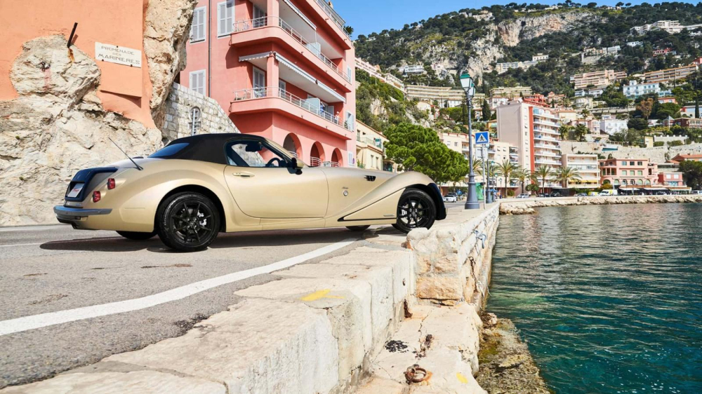 Mitsuoka Himiko 2024 được trang bị động cơ của Mazda Mitsuoka Himiko 2024 được trang bị động cơ của Mazda