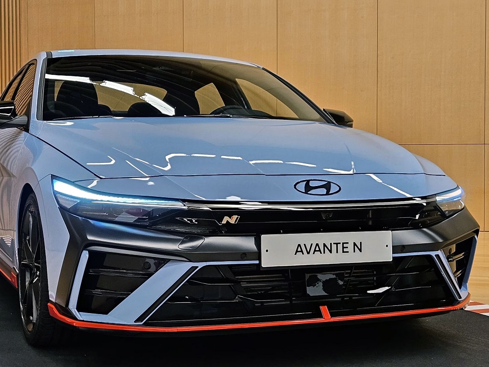 Cận cảnh đầu xe của Hyundai Elantra N 2023 Cận cảnh đầu xe của Hyundai Elantra N 2023