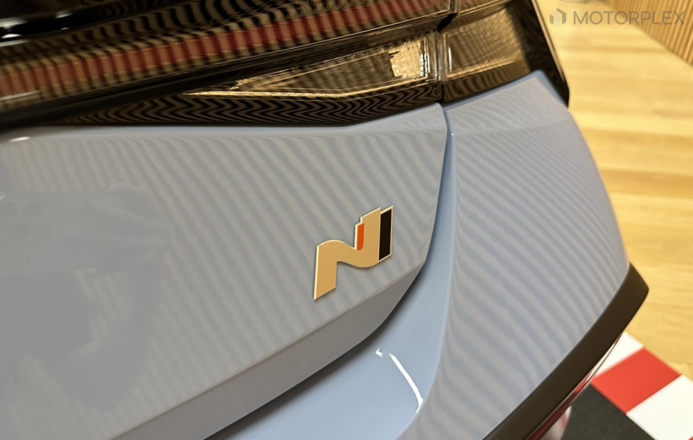 Logo N của Hyundai Elantra N 2023 Logo N của Hyundai Elantra N 2023