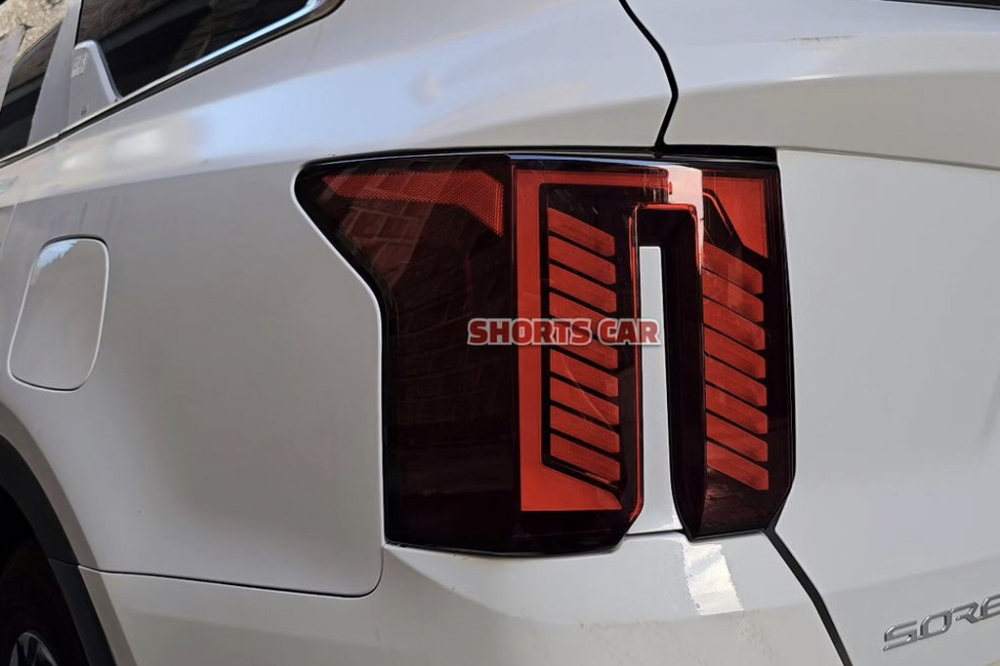 Cận cảnh đèn hậu của Kia Sorento 2024