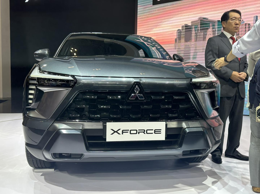 Cận cảnh khu vực đầu xe của Mitsubishi XForce Cận cảnh khu vực đầu xe của Mitsubishi XForce