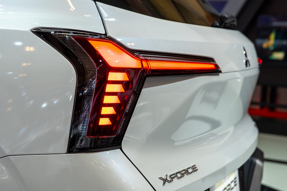 Mitsubishi XForce có hệ thống đèn sau hình chữ T Mitsubishi XForce có hệ thống đèn sau hình chữ T
