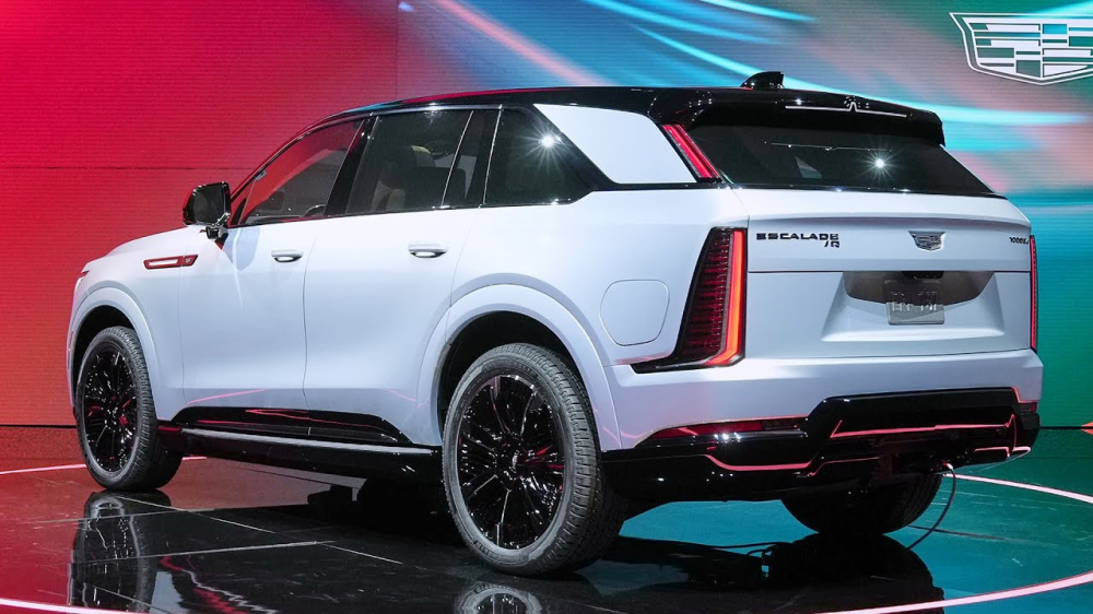 Cadillac Escalade IQ c&oacute; 2 m&ocirc;-tơ điện