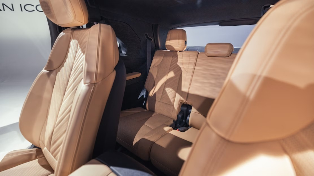 H&agrave;ng ghế cuối của Cadillac Escalade IQ 