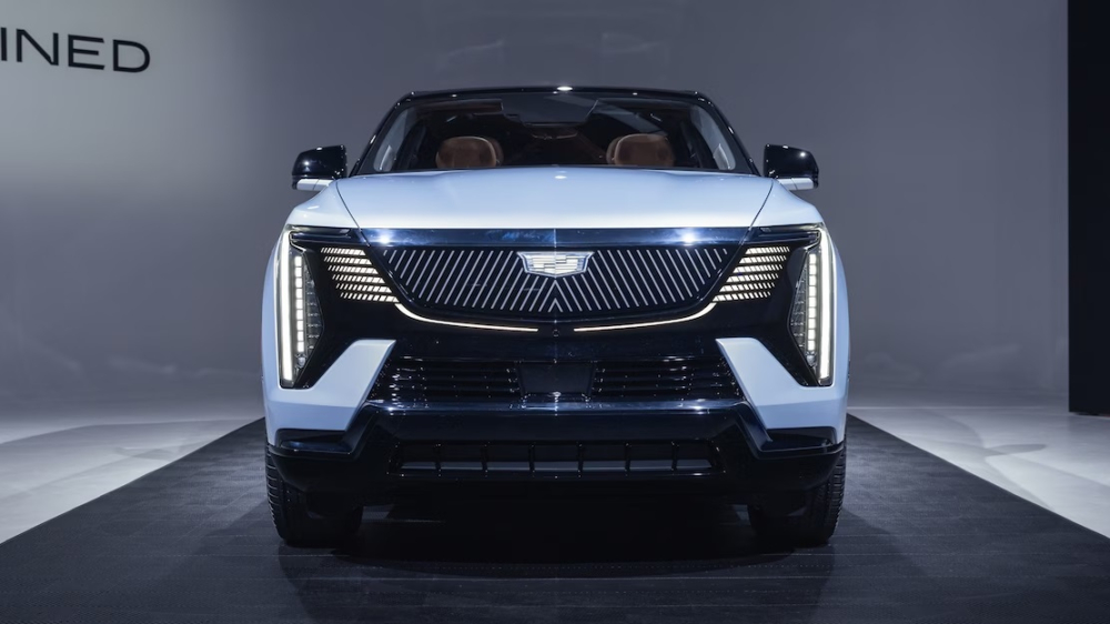 Cadillac Escalade IQ - SUV điện c&aacute;i g&igrave; cũng lớn